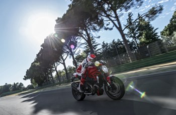 Ducati Monster 1200 R 2017 - Bild 88 Ducati Monster 1200 R 2017 - Bild 88